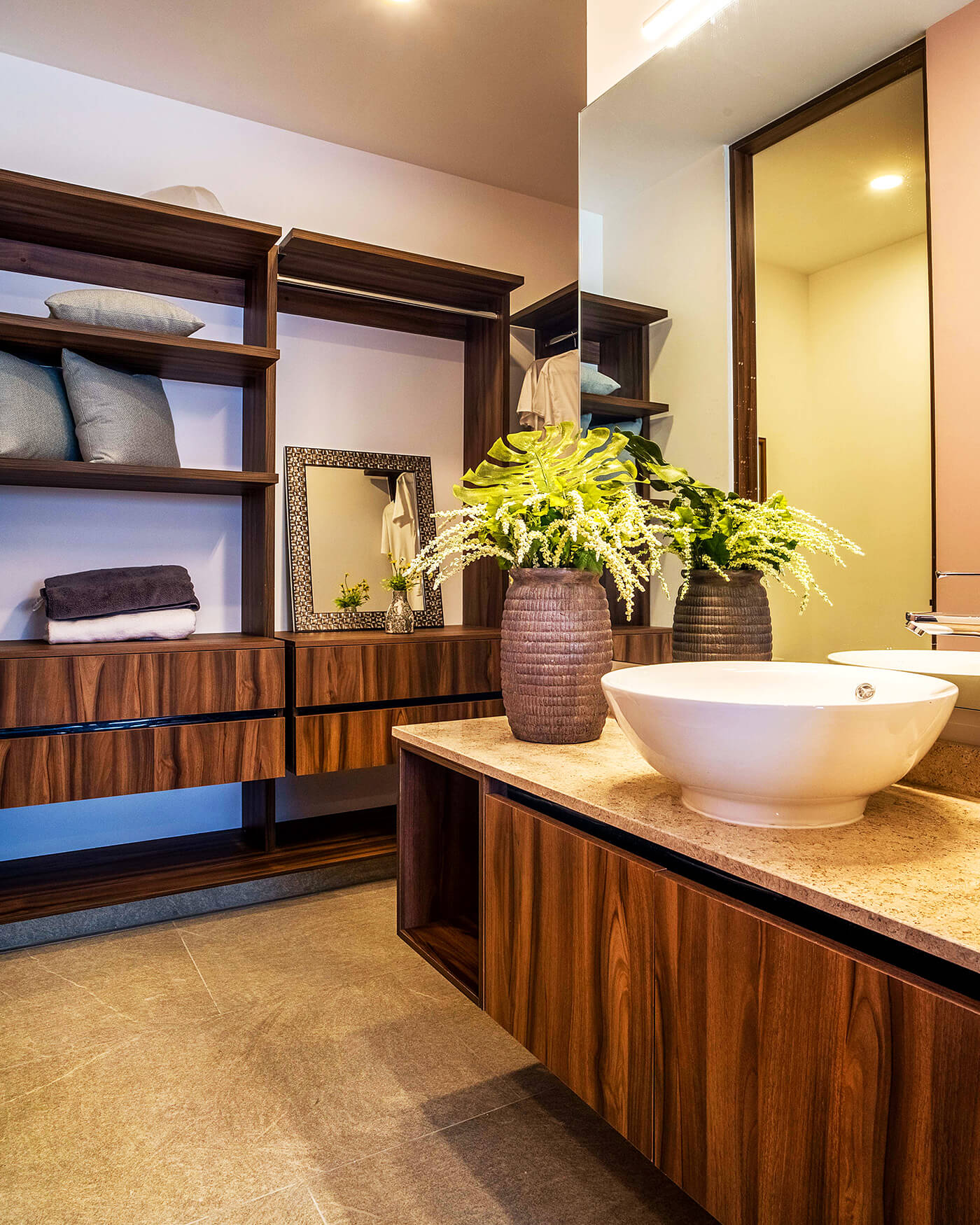 mcompany vestidor y baño en luks townhouses